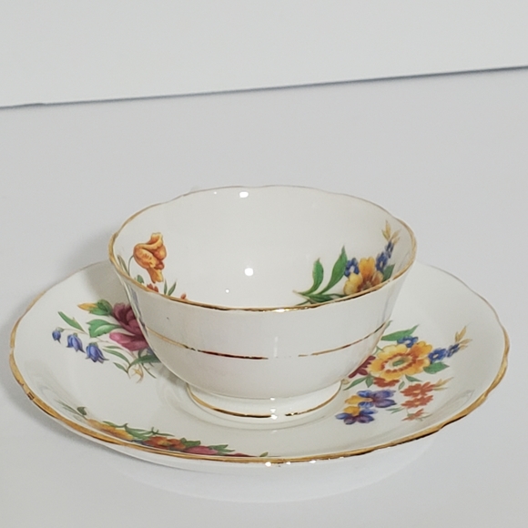 Rare Vintage Tuscan Fine English Bone China Tea cup w/Saucer - Picture 2 of 14